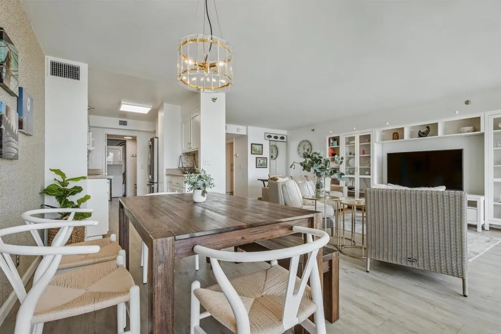 1750 Avenida Del Mundo 601, Coronado, California 92118 home-pic-9